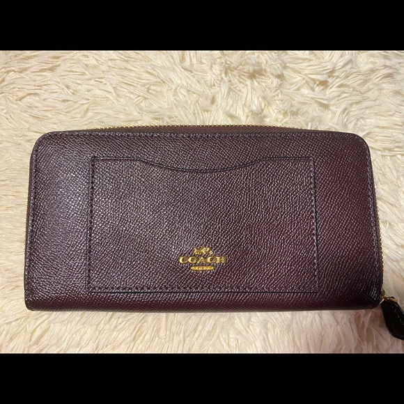 COACH wallet - Picture 1 of 2